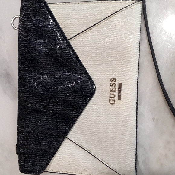 Shoulder Bag - Picture 15 of 16